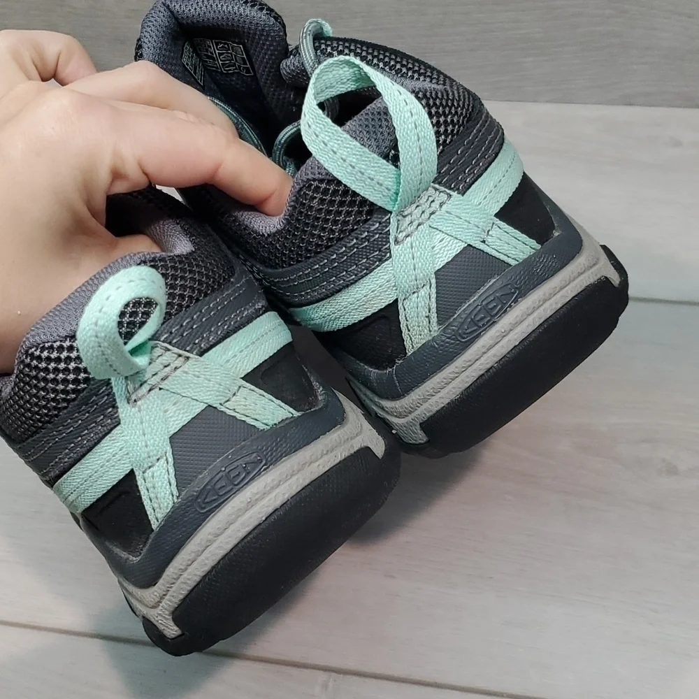 Keen Womens Tardhee Vent Outdoor Low Top Hiking Comfort Sneakers shoes sz 7